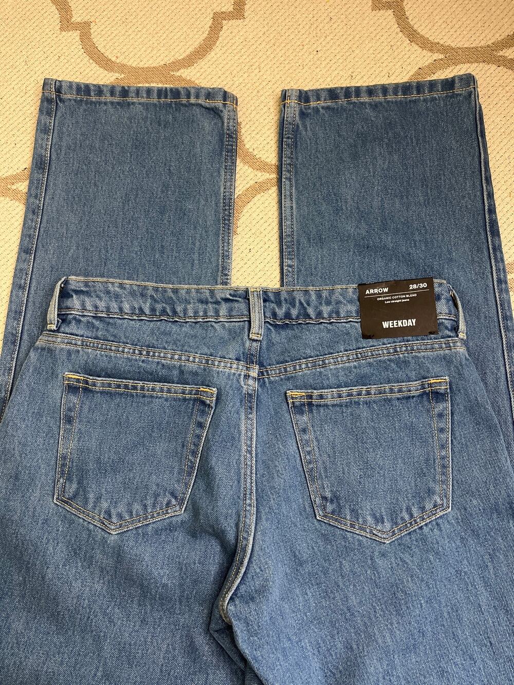 Weekday Arrow Low Rise Straight Leg Jeans Medium Dusty Blue Size 28x30, NWT